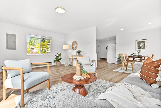 1227 E Indiana Street, Bellingham, WA 98226