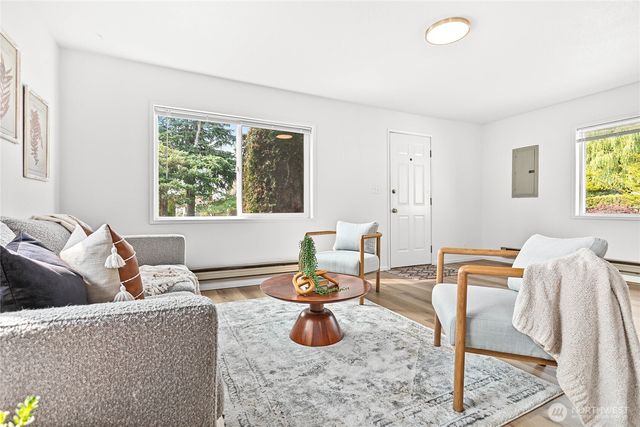 1227 E Indiana Street, Bellingham, WA 98226