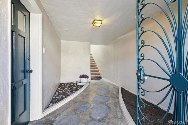 2083 17th Avenue, San Francisco, CA 94116