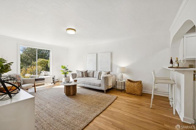 2083 17th Avenue, San Francisco, CA 94116