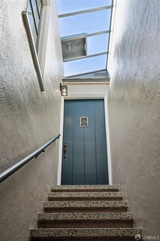 2083 17th Avenue, San Francisco, CA 94116
