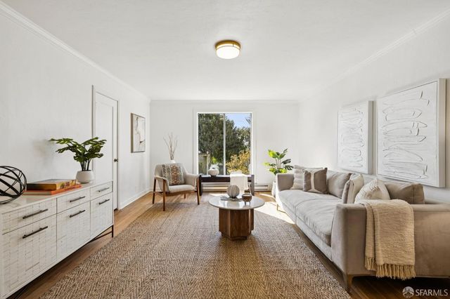 2083 17th Avenue, San Francisco, CA 94116