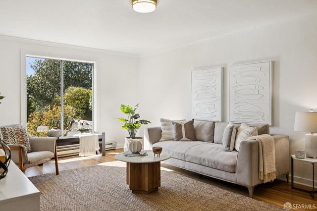 2083 17th Avenue, San Francisco, CA 94116