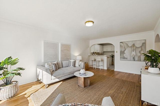 2083 17th Avenue, San Francisco, CA 94116