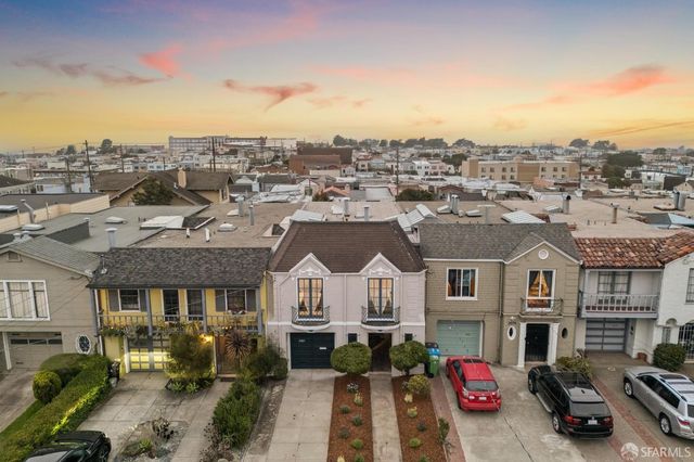2083 17th Avenue, San Francisco, CA 94116