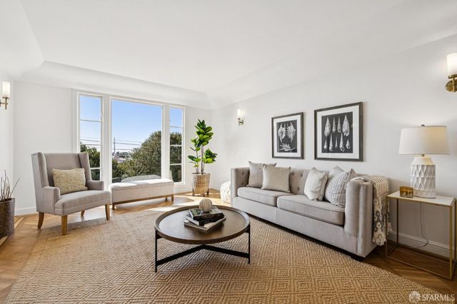 2083 17th Avenue, San Francisco, CA 94116