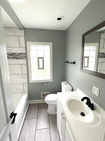 16626 Holland Avenue, South Holland, IL 60473