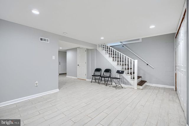 631 CHARRAWAY RD, Baltimore, MD 21229