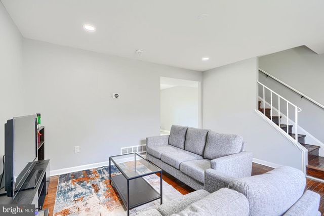 631 CHARRAWAY RD, Baltimore, MD 21229