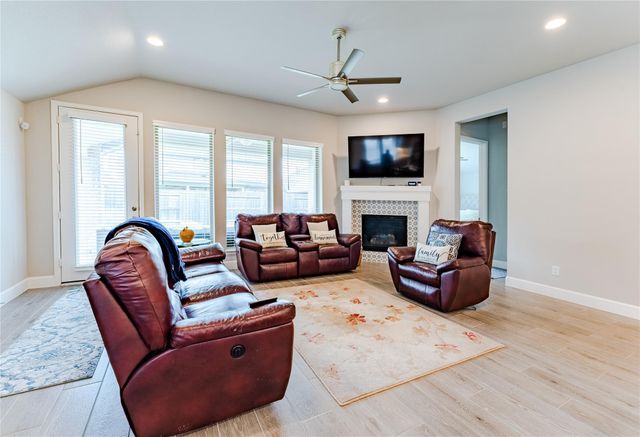 20430 Avelignese Way, Tomball, TX 77377