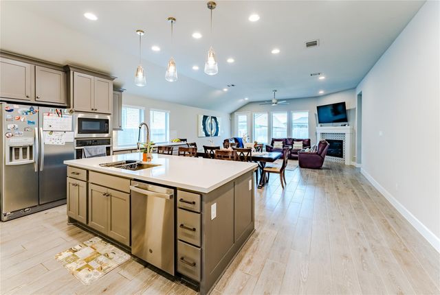 20430 Avelignese Way, Tomball, TX 77377