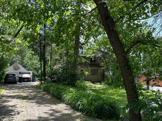 11407 Hiawatha Lane, Indian Head Park, IL 60525
