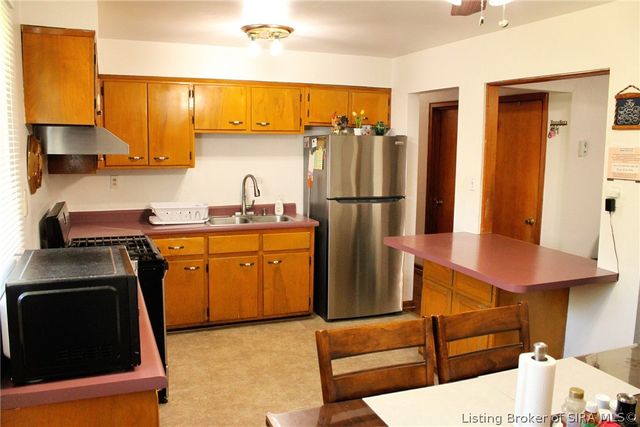 2307 Coyle Drive, New Albany, IN 47150