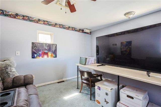 5508 Pryor Avenue, St Joseph, MO 64504