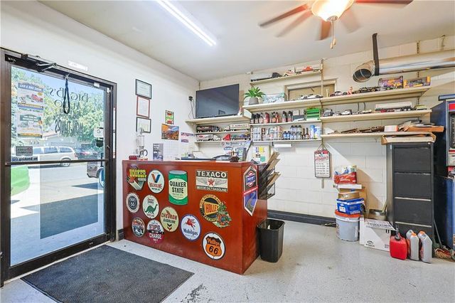 5508 Pryor Avenue, St Joseph, MO 64504