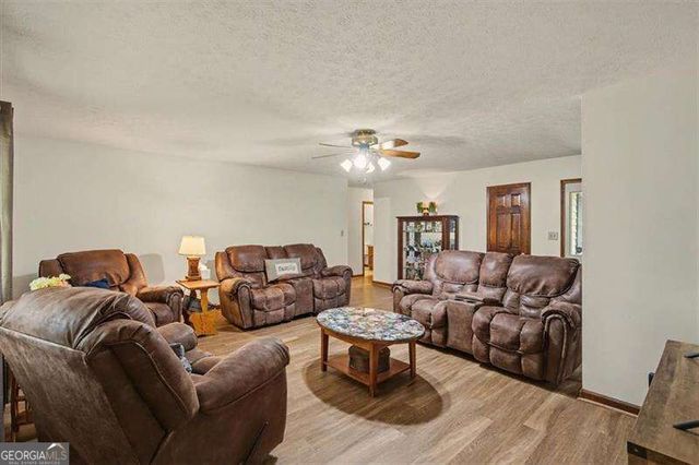 1361 Villa Rica Road, Powder Springs, GA 30127