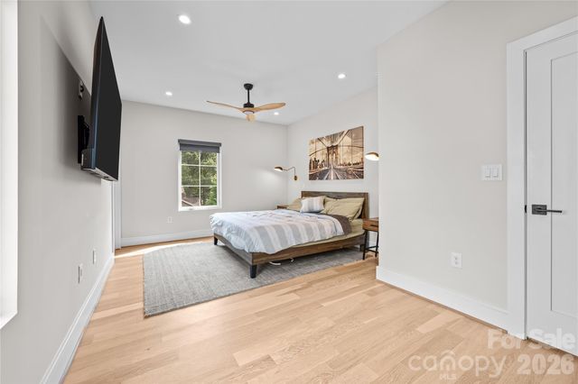 3020 Cobbs Hill Road, Charlotte, NC 28205