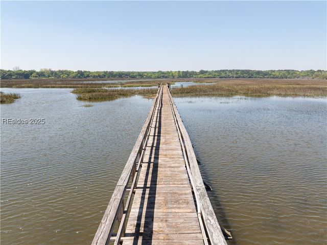 24 Sheldon Ln, Seabrook, SC 29940