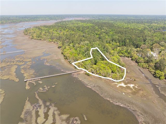 24 Sheldon Ln, Seabrook, SC 29940