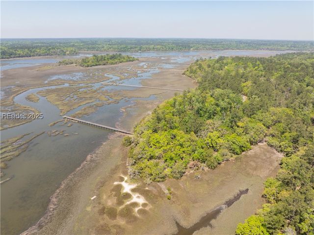 24 Sheldon Ln, Seabrook, SC 29940