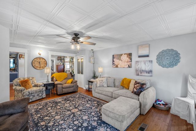 104 Brown Ln, Tracy City, TN 37387