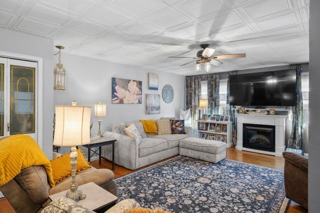 104 Brown Ln, Tracy City, TN 37387