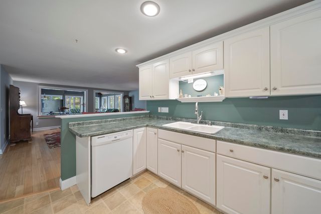 21 Taylor River Estates, Hampton, NH 03842