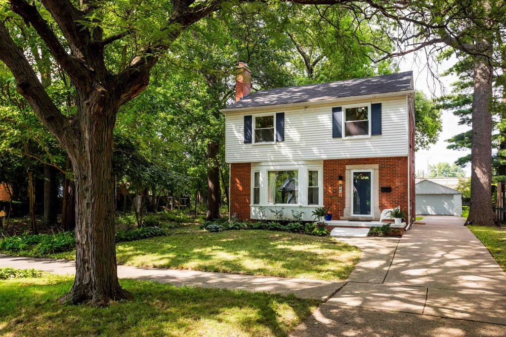2444 Woodstock Drive, Detroit, MI 48203
