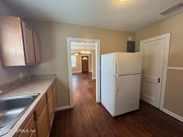 3609 DELLWOOD Avenue, Jacksonville, FL 32205