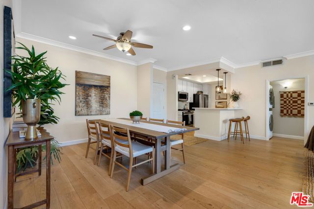 11225 Peach Grove Street 104, Los Angeles, CA 91601