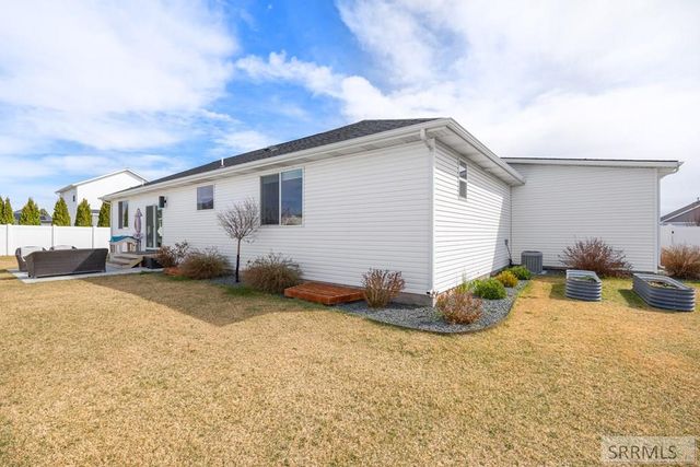 1953 N Mesa Canyon Drive, Idaho Falls, ID 83401