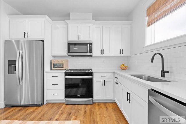 1953 N Mesa Canyon Drive, Idaho Falls, ID 83401