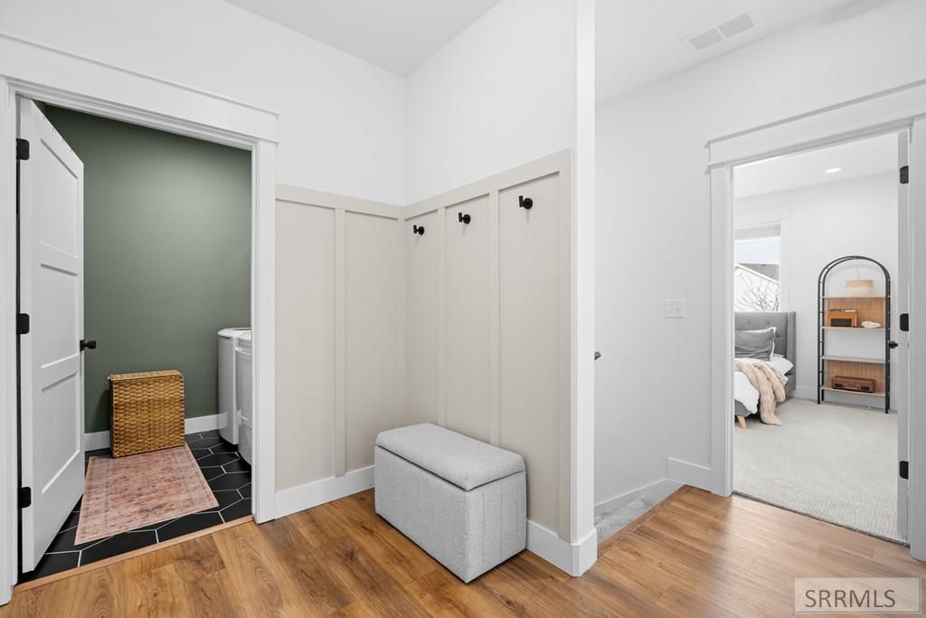 Image 33 of property listing at 1953 N Mesa Canyon Drive, Idaho Falls, ID 83401