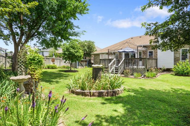 3045 South Palisades Drive, Springfield, MO 65807