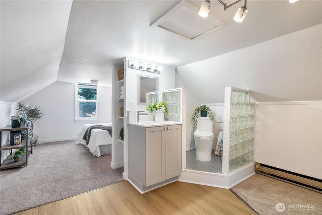 9827 22nd Avenue SW, Seattle, WA 98106