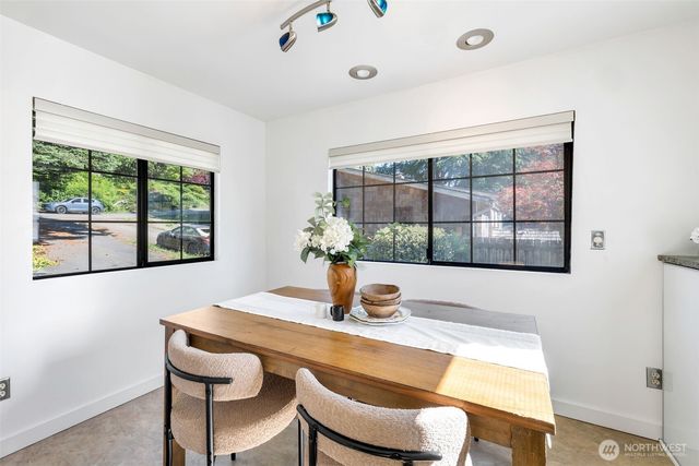 9827 22nd Avenue SW, Seattle, WA 98106
