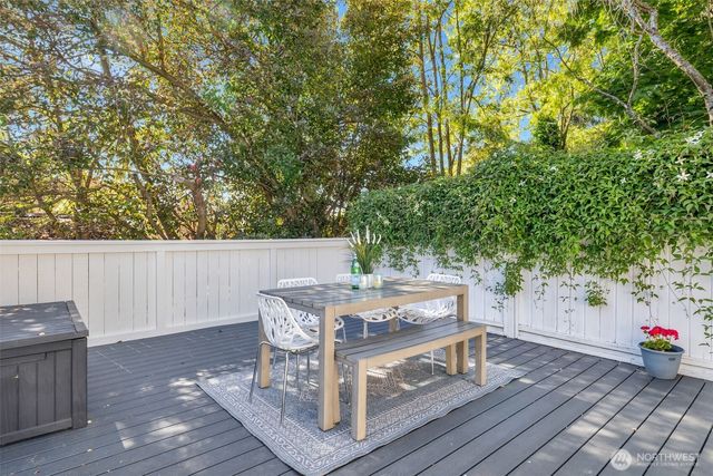 9827 22nd Avenue SW, Seattle, WA 98106