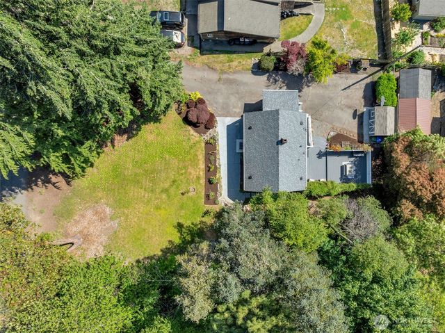 9827 22nd Avenue SW, Seattle, WA 98106