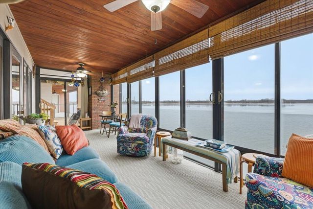 4624 NAVAJO Street 14, Council Bluffs, IA 51501