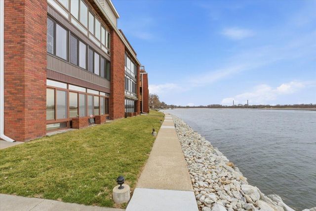 4624 NAVAJO Street 14, Council Bluffs, IA 51501