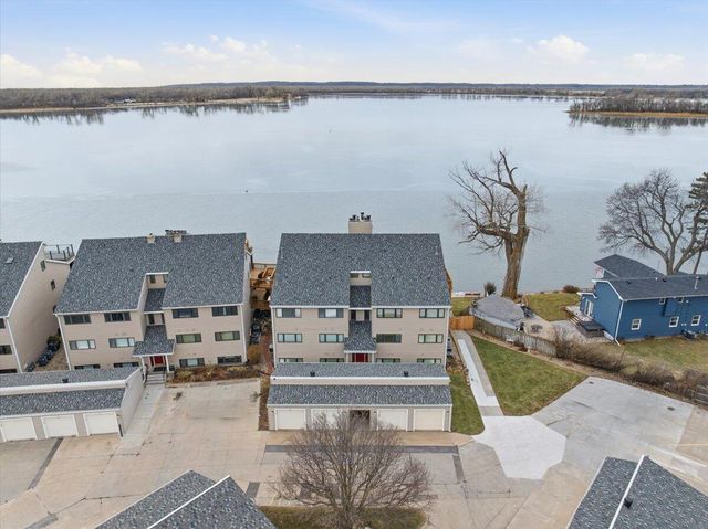 4624 NAVAJO Street 14, Council Bluffs, IA 51501