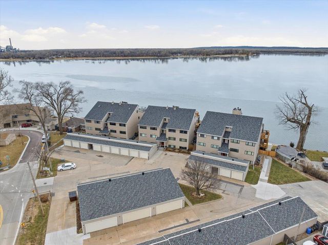 4624 NAVAJO Street 14, Council Bluffs, IA 51501