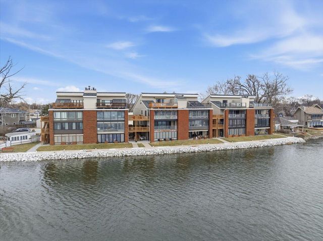 4624 NAVAJO Street 14, Council Bluffs, IA 51501