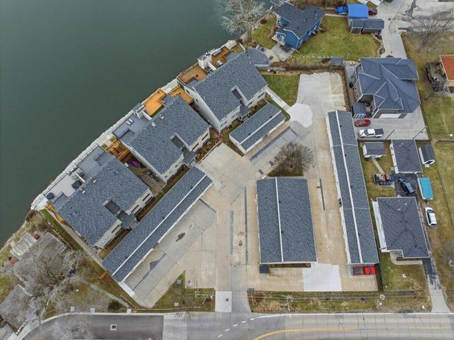 4624 NAVAJO Street 14, Council Bluffs, IA 51501