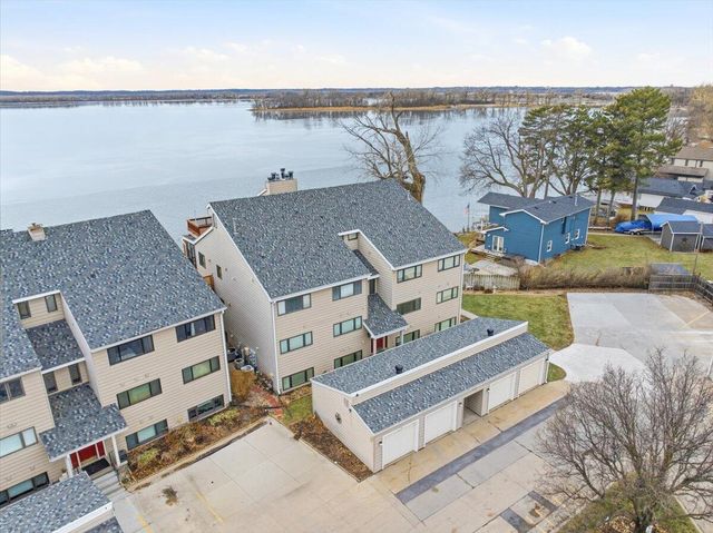 4624 NAVAJO Street 14, Council Bluffs, IA 51501