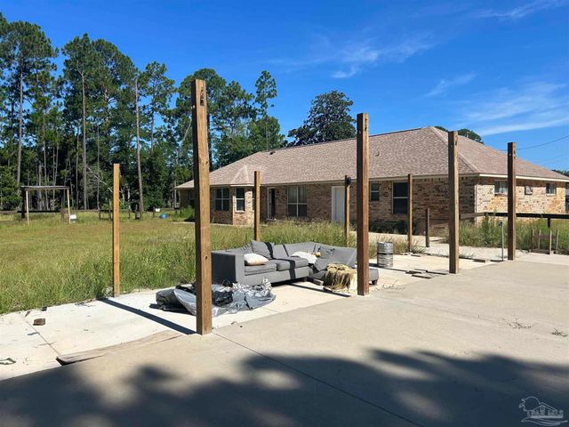 7500 St James Pl, Pensacola, FL 32506