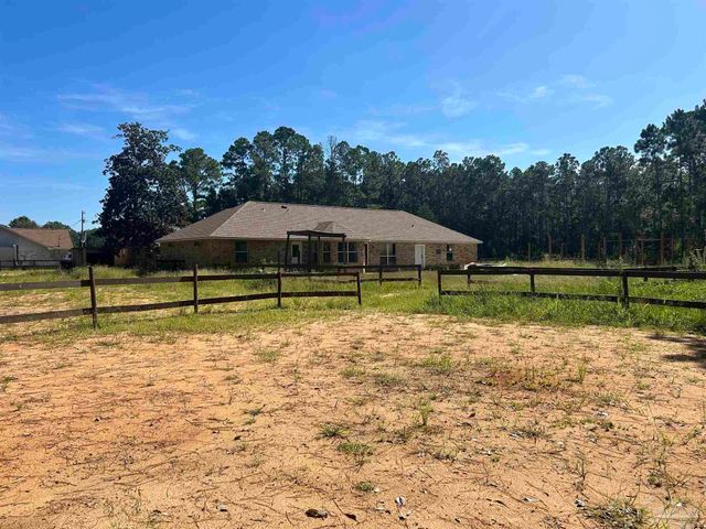 7500 St James Pl, Pensacola, FL 32506