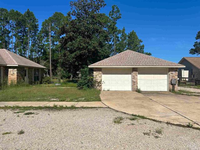 7500 St James Pl, Pensacola, FL 32506