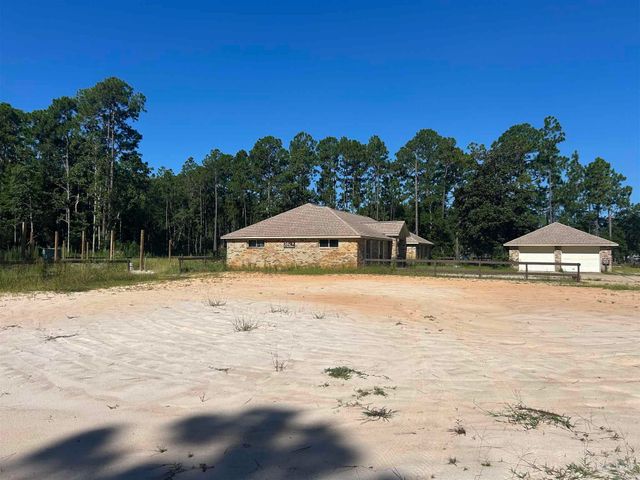 7500 St James Pl, Pensacola, FL 32506