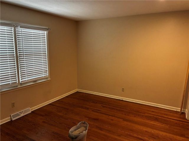 1510 E Sheridan Street, Olathe, KS 66062